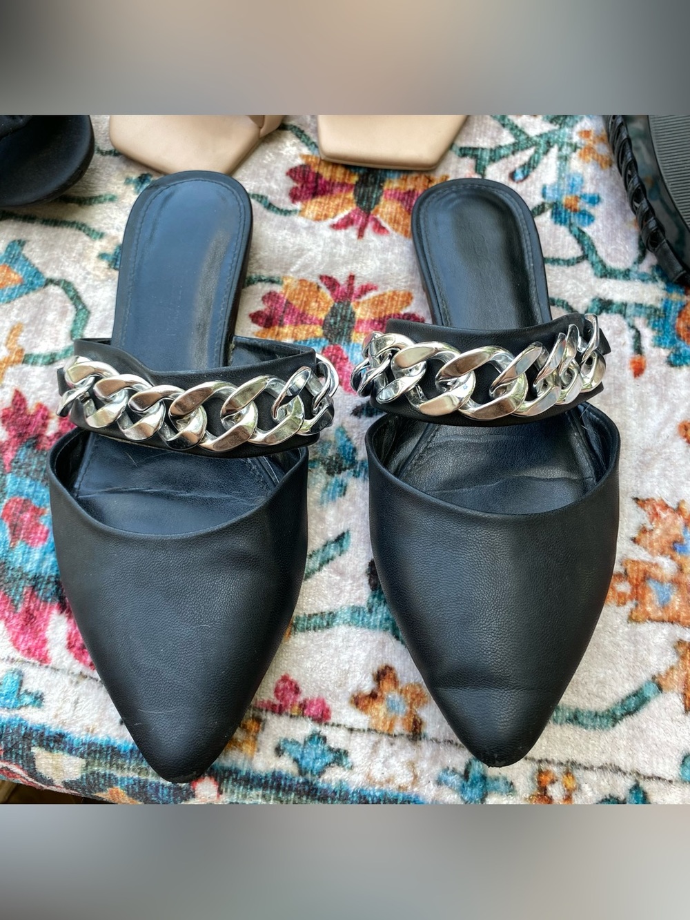 BCBG Black Pointed Toe Mules with Silver Chain sz6